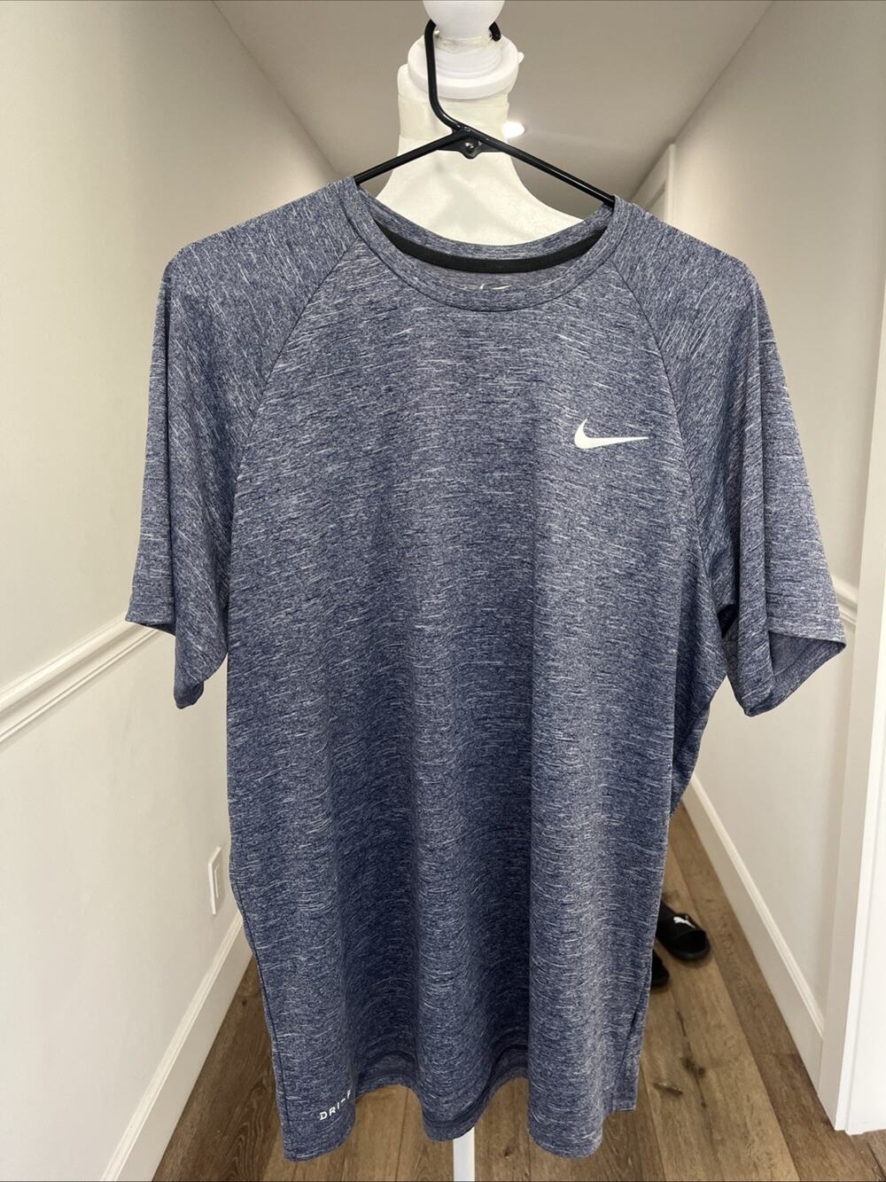 Nike Dri-Fit Mens Blue Shirt UPF 40+ Size XL T SHIRT Short Sleeve Raglan Cut